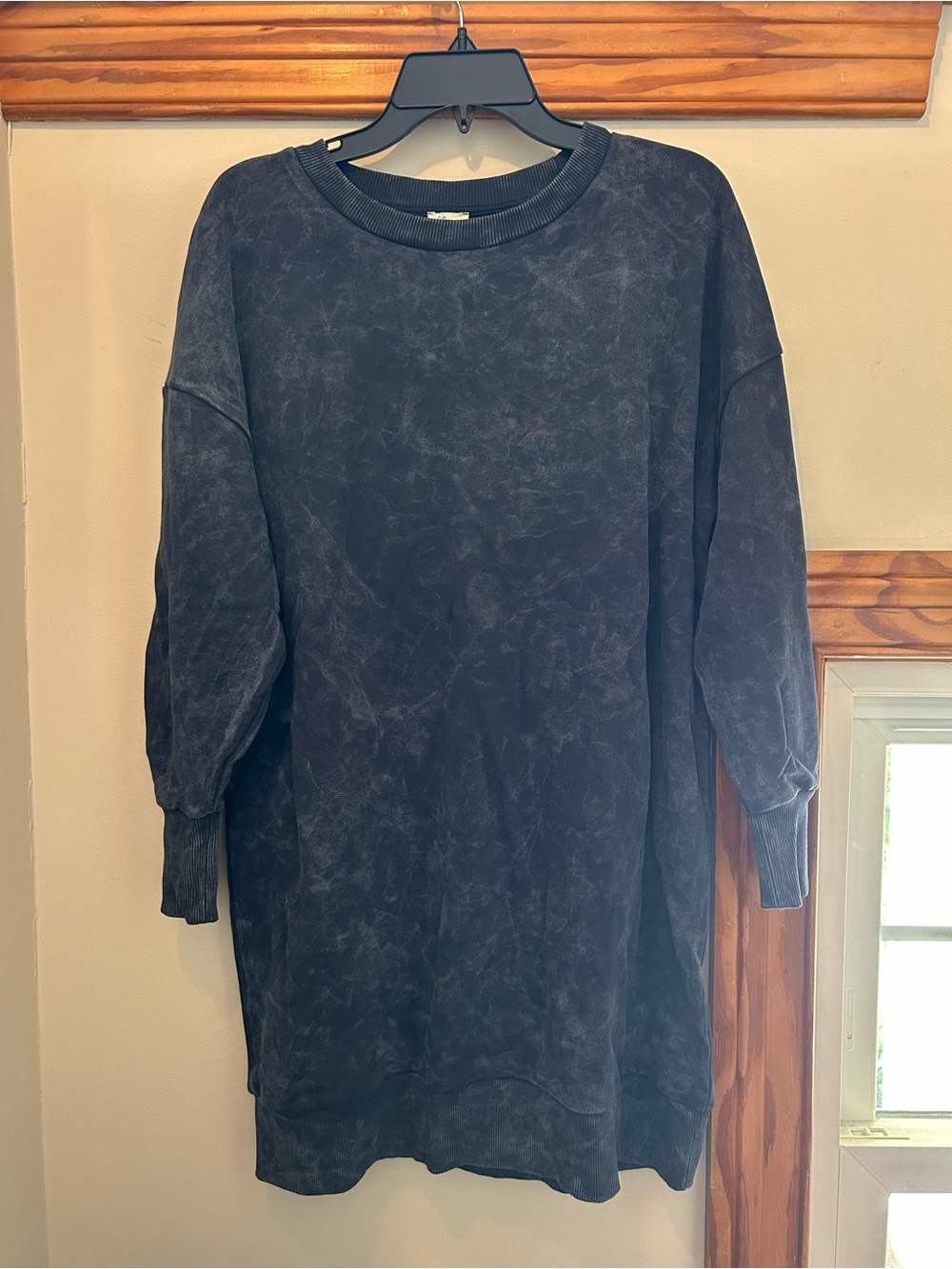 Francesca’s Washed oversized Blue Long Sleeve Sweatshirt Dress with pockets